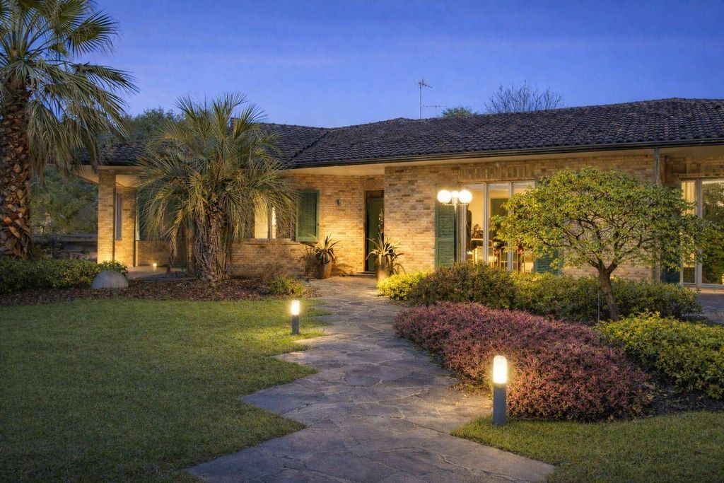 Casa – Lazzate - Vista 3
