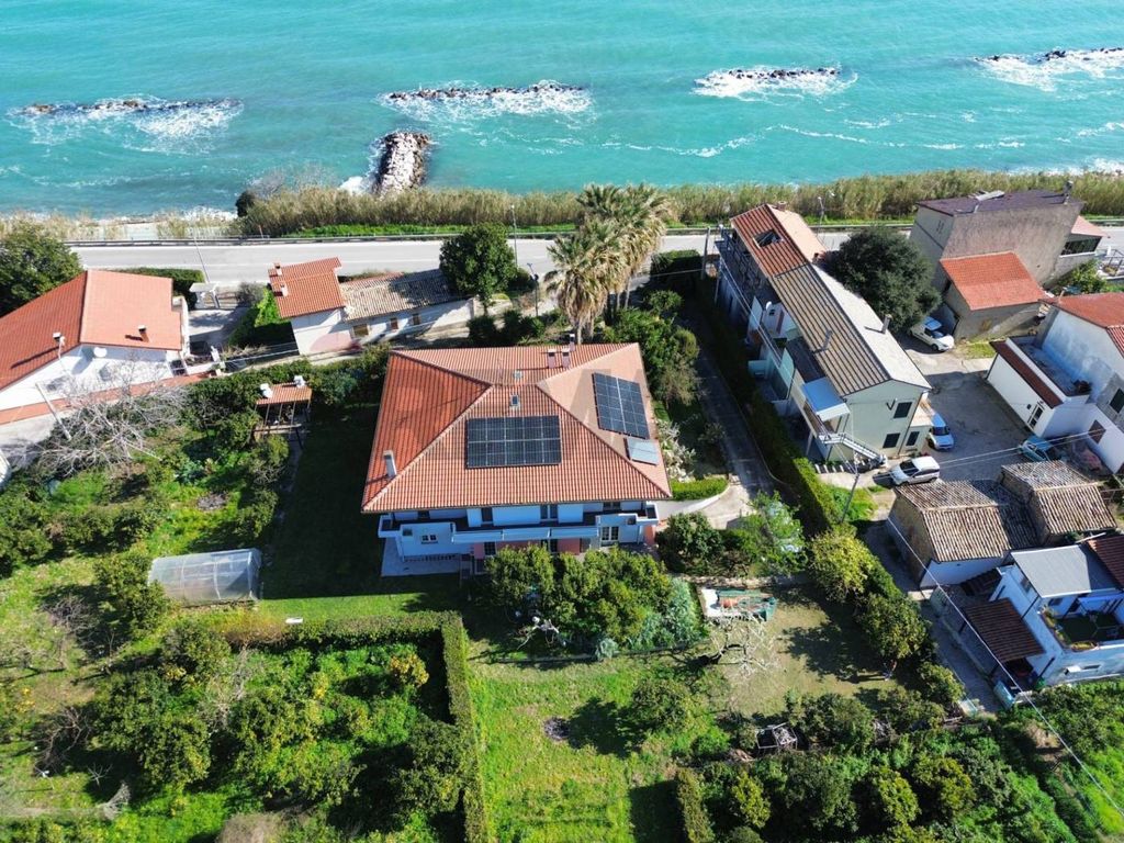 House in Rocca San Giovanni - View 4