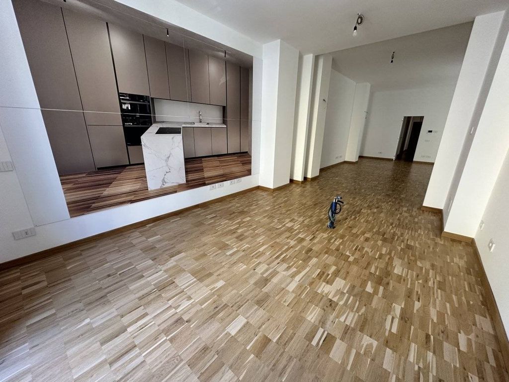 Luxury Flat for sale in Corso Campi, 17, Cremona, Lombardy - Vista 4