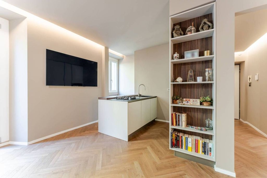 4 room luxury Apartment for sale in Via San Calocero, Milan, Lombardy - Vista 4
