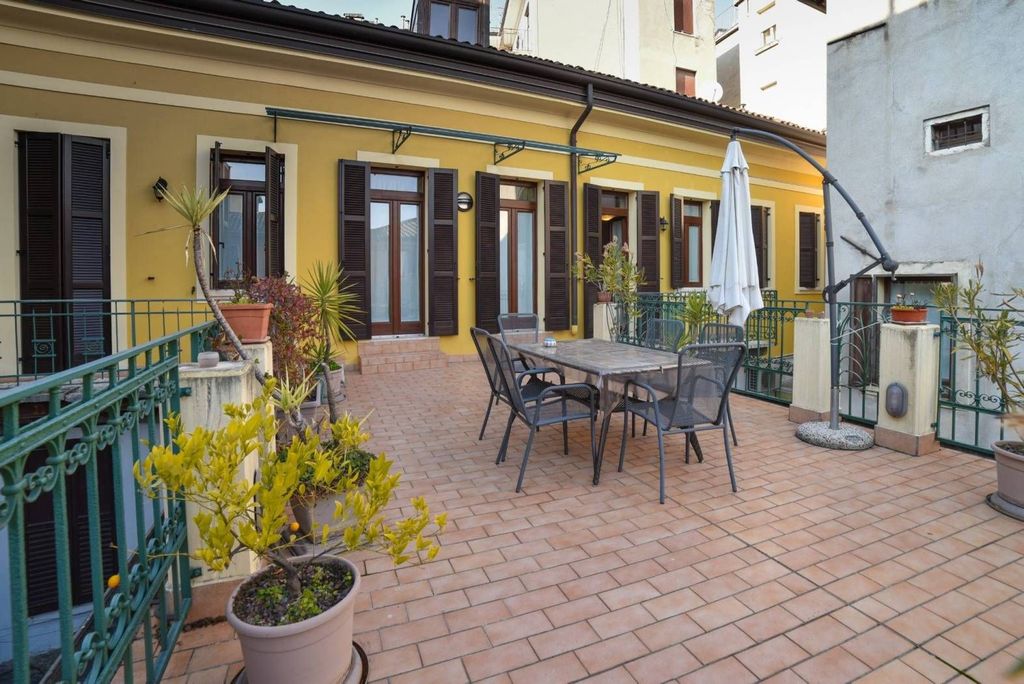 Casa – Verona, Città antica, Centro storico - Vista 4