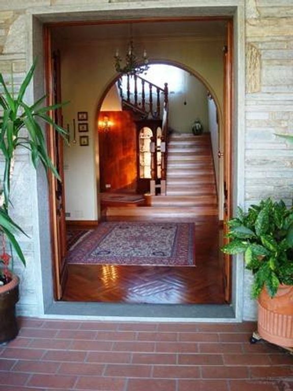 Luxury Villa for sale in Via Leon Battista Alberti, Carmagnola, Province of Turin, Piedmont - View 4