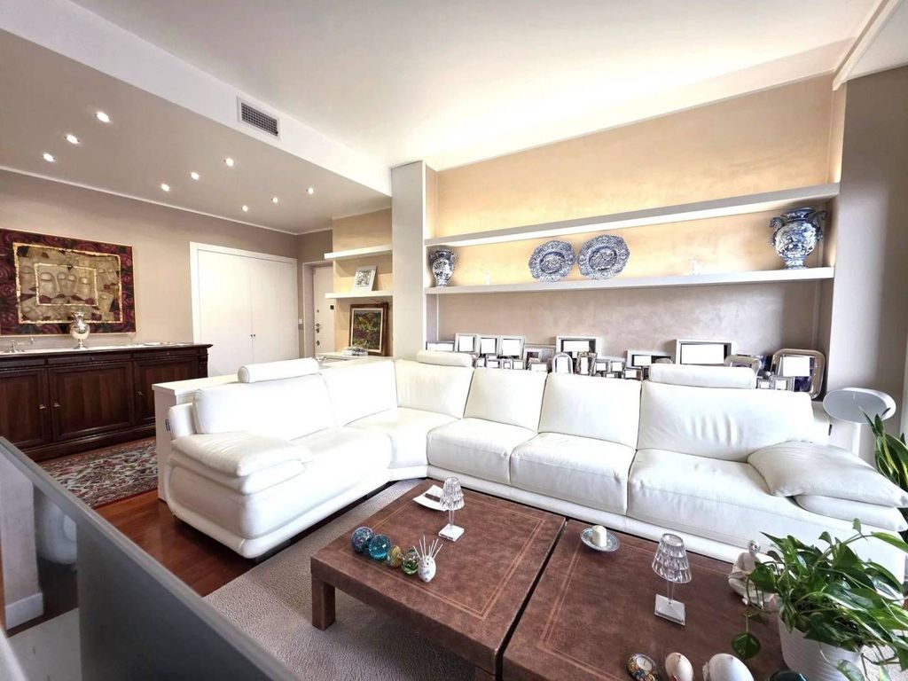 3 bedroom luxury Flat for sale in Via Antonio Genovesi, 19, Turin, Province of Turin, Piedmont - Vista 4