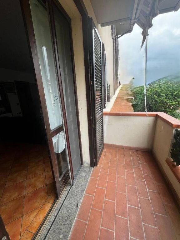 House in Campi Bisenzio - View 4