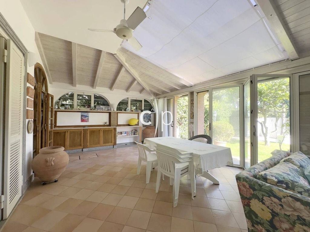 4 room luxury Villa for sale in Via Portovenere, Fiumicino, Rome, Latium - Vista 4