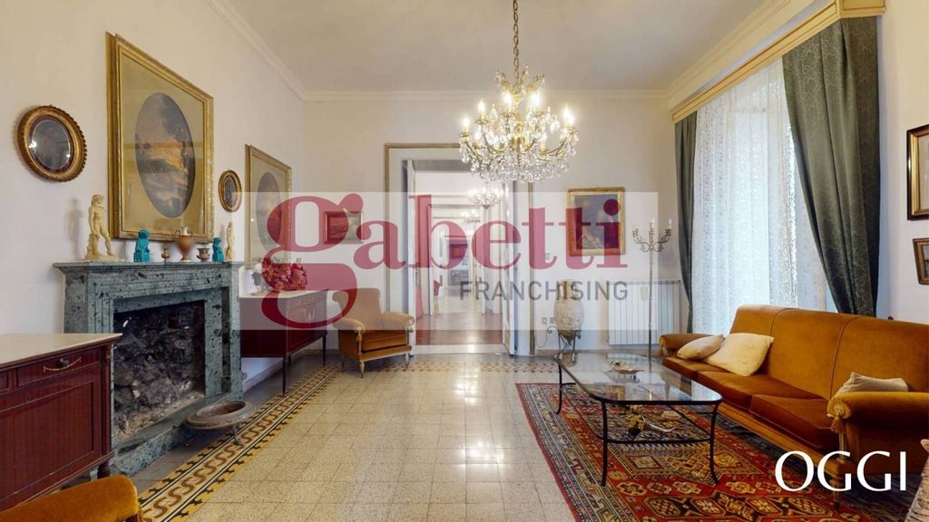 Luxury Apartment for sale in Vico Santo Spirito, Naples, Campania - Vista 4