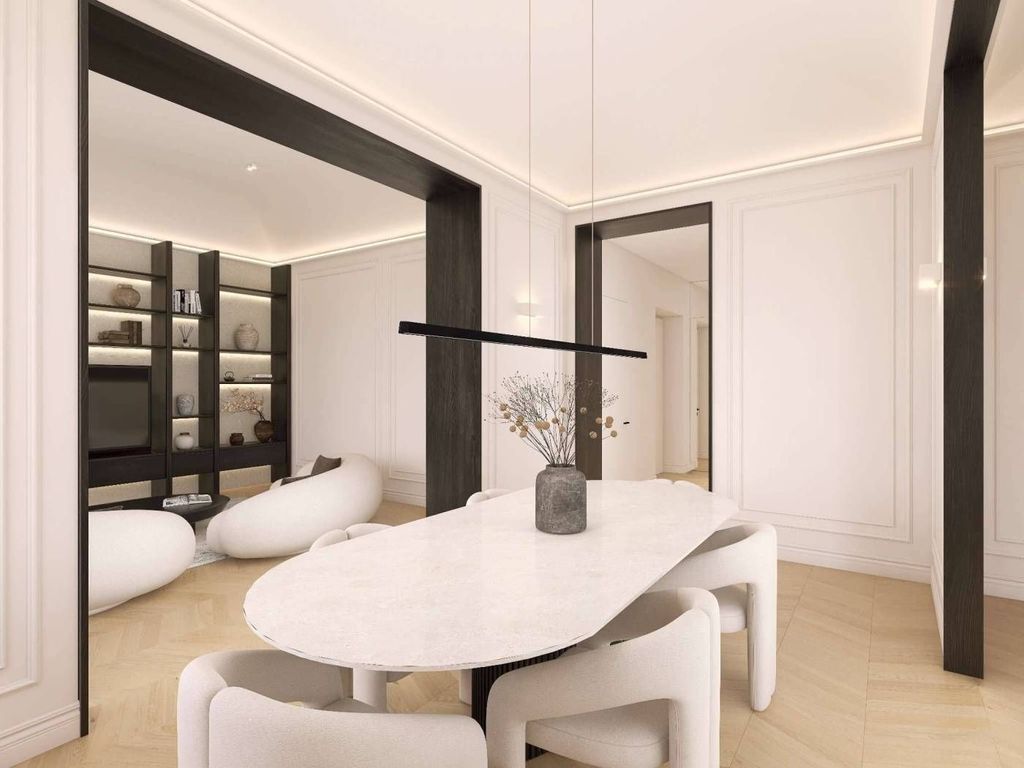 Luxury Flat for sale in via SFORZESCA 3, Turin, Piedmont - View 4
