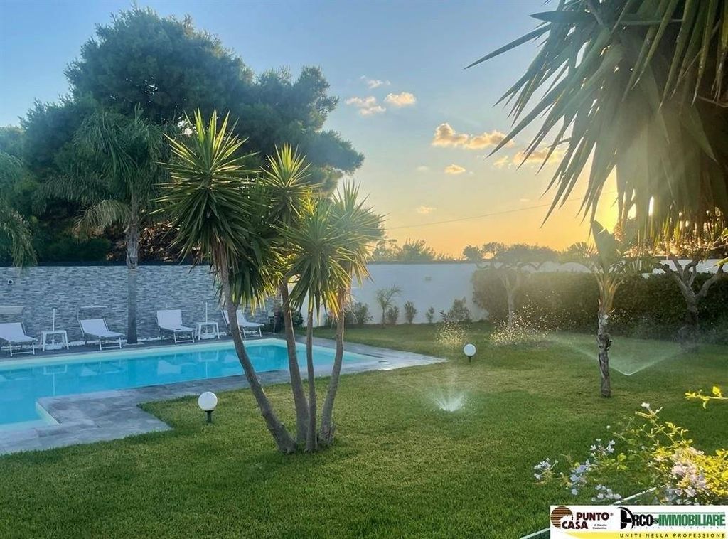 5 room luxury Villa for sale in Via Paolo Borsellino, Cinisi, Sicily - View 4