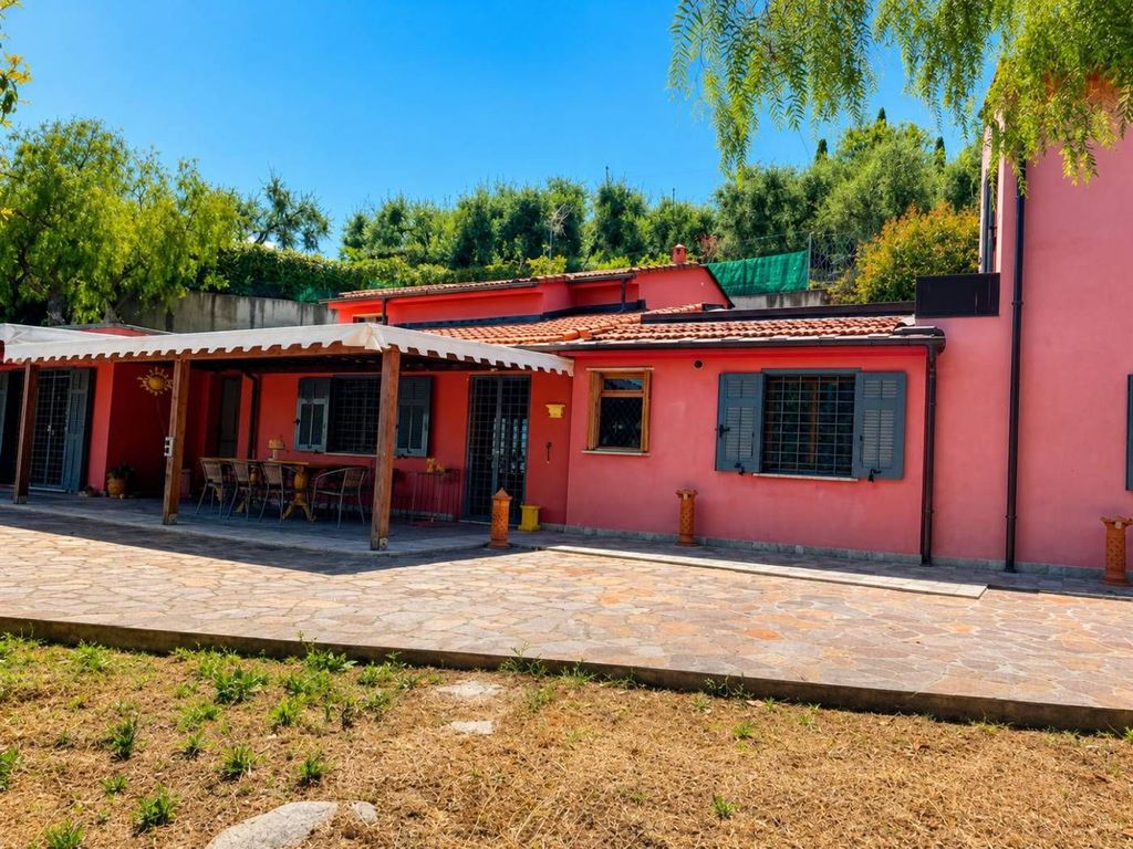 Casa – Imperia, Porto Maurizio - Vista 4