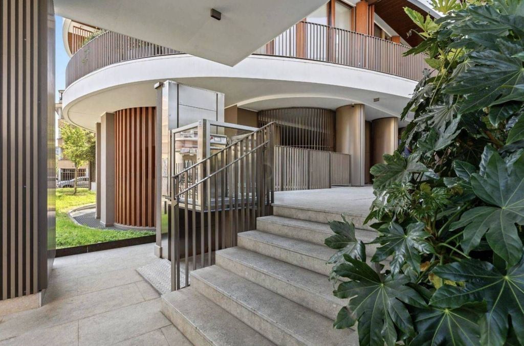 Luxury Flat for sale in Via Alserio, 10, Milan, Lombardy - Vista 4