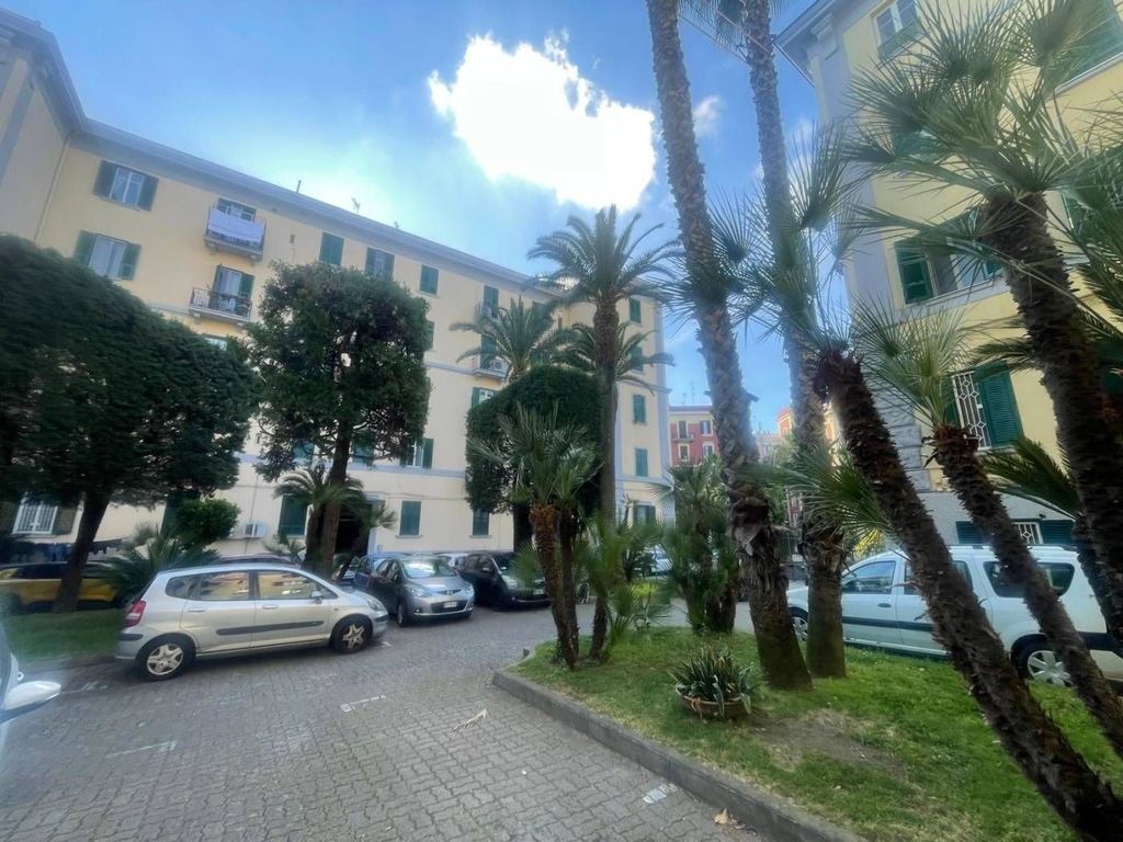 Apartment in Naples - View 4