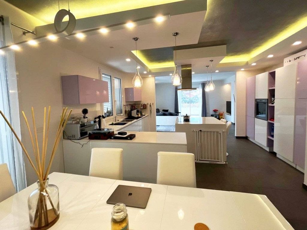 3 bedroom luxury Flat for sale in Viale Mogadiscio, Riccione, Provincia di Rimini, Emilia-Romagna - Vista 4