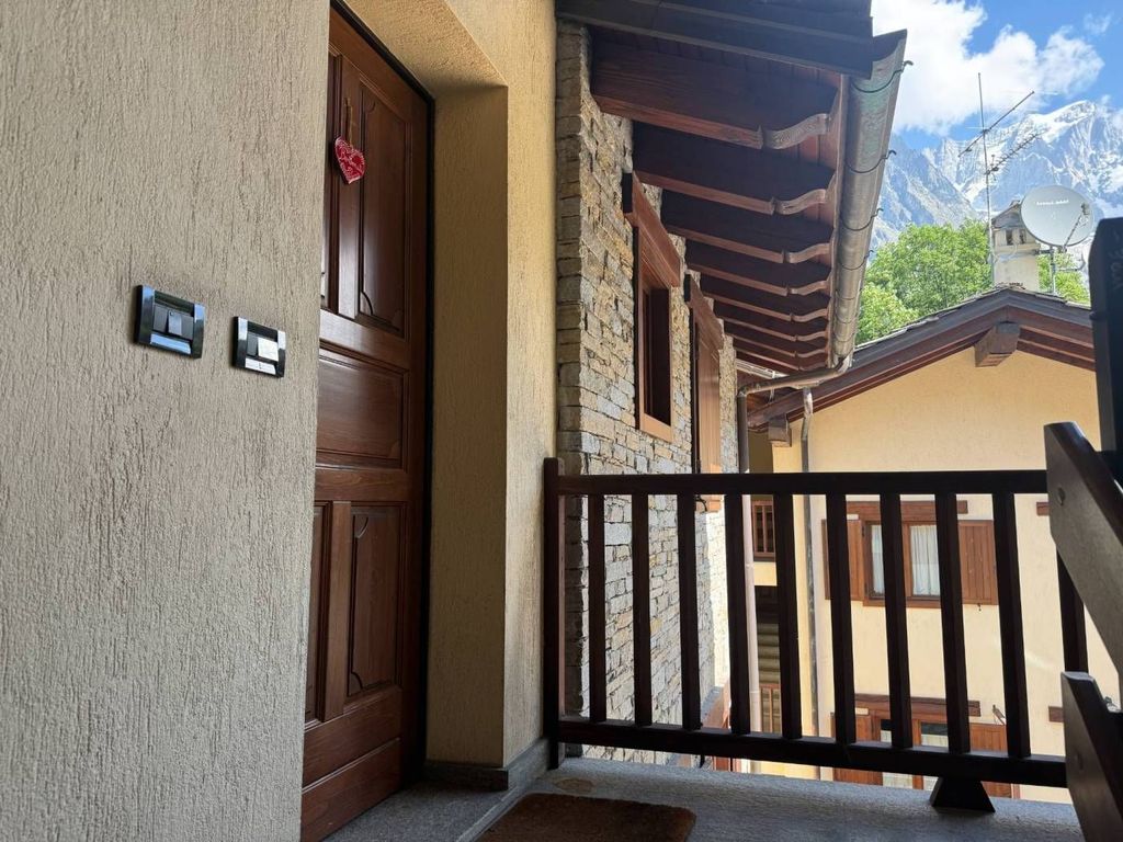 Apartment in Courmayeur - Vista 4
