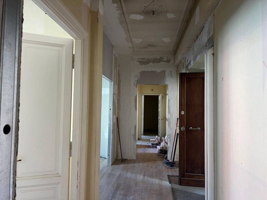 4 bedroom luxury Flat for sale in Via della Giuliana, 35, Rome, Latium - View 4