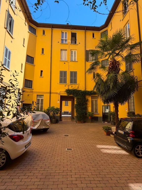Luxury Flat for sale in Via Piacenza, 8, Milan, Lombardy - Vista 4