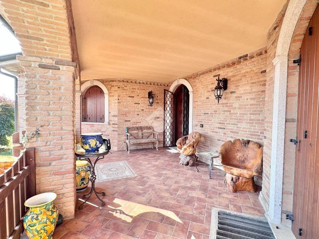 House in Vellezzo Bellini - View 4