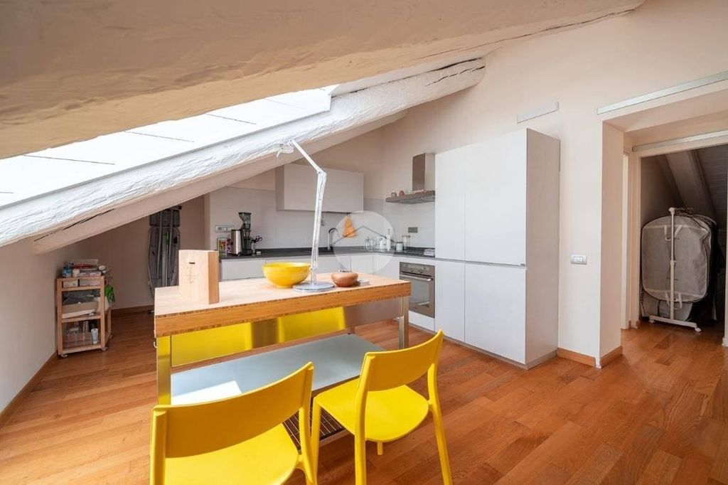 Apartment in Turin - Vista 4