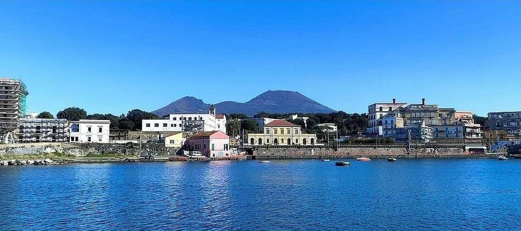 Luxury Flat for sale in Via Marittima, 7, Portici, Campania - View 4
