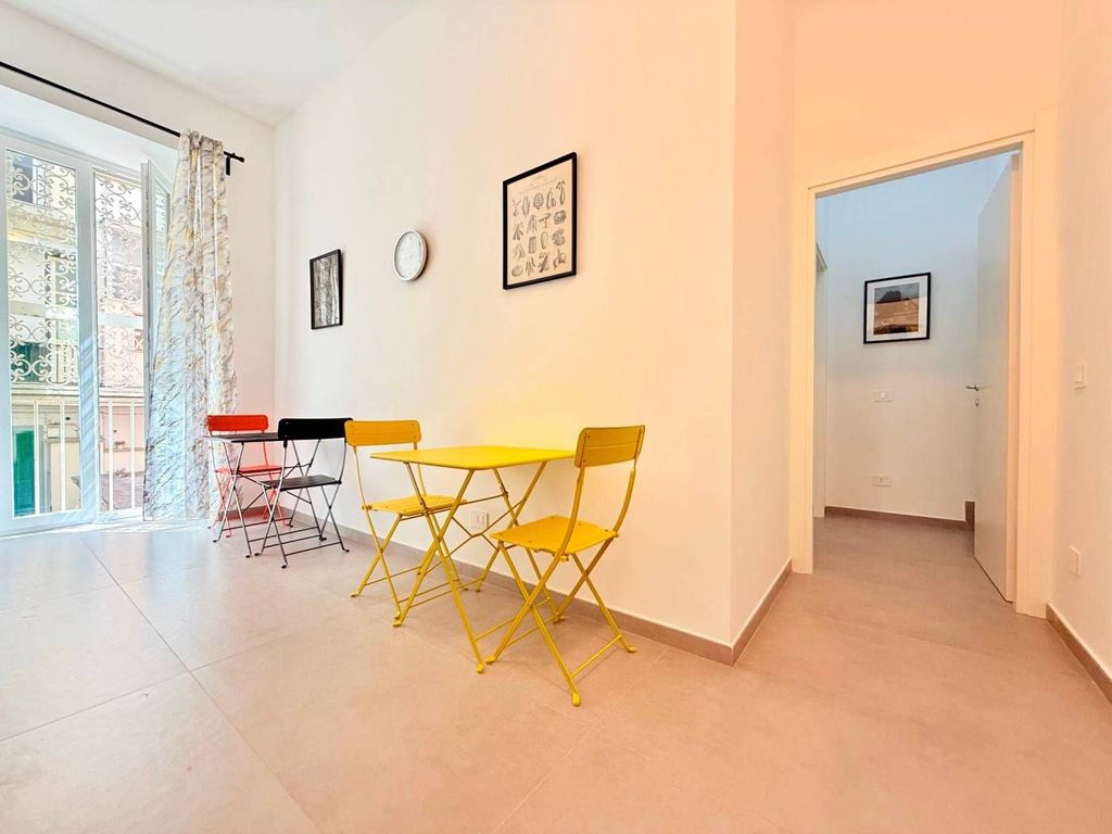 Apartment in Naples - Vista 5