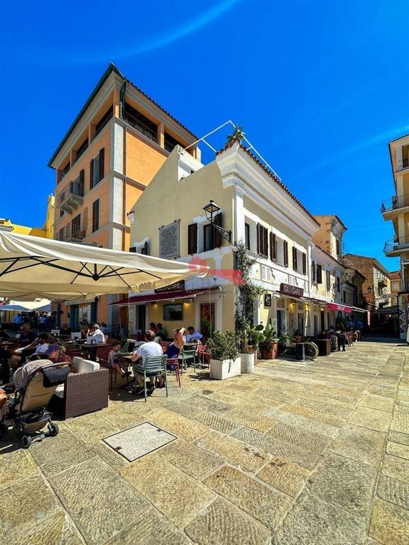5 room luxury Flat for sale in Via Principe di Napoli, 15, La Maddalena, Sardinia - Vista 5