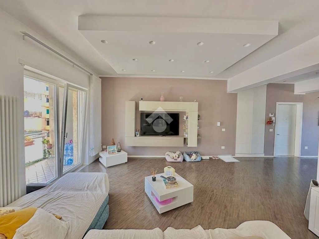 2 bedroom luxury Apartment for sale in Via domenico fontana, 109, Naples, Campania - View 5
