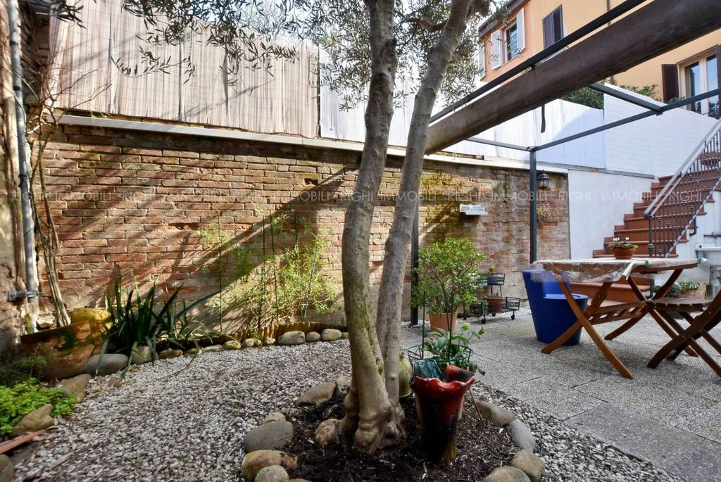 2 bedroom luxury Flat for sale in Via Santo Stefano, Bologna, Emilia-Romagna - Vista 5