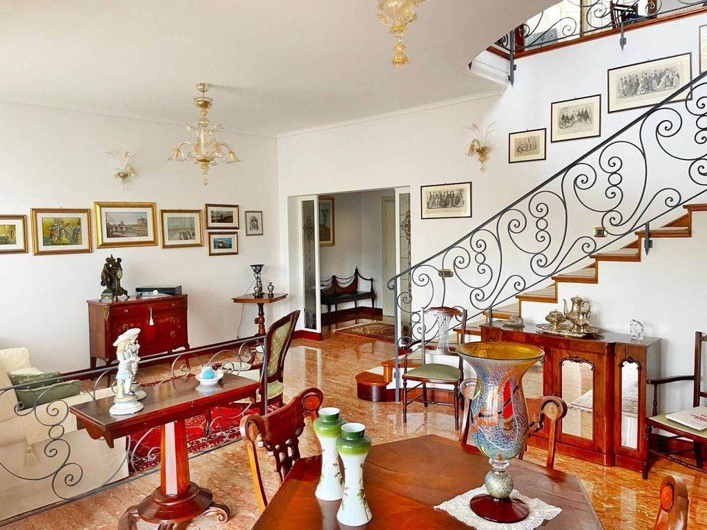 4 bedroom luxury Flat for sale in Via Ugo Ojetti, Rome, Latium - Vista 5
