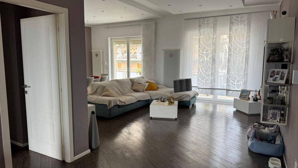 Luxury Flat for sale in Via Domenico Fontana, Naples, Campania - Vista 5