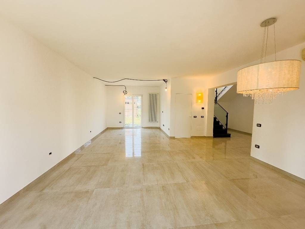 Casa – Travacò Siccomario - Vista 5