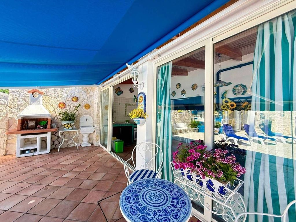 4 room luxury Villa for sale in Via Cigliano, Pozzuoli, Naples, Campania - View 5