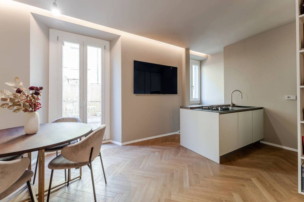 4 room luxury Apartment for sale in Via San Calocero, Milan, Lombardy - Vista 5