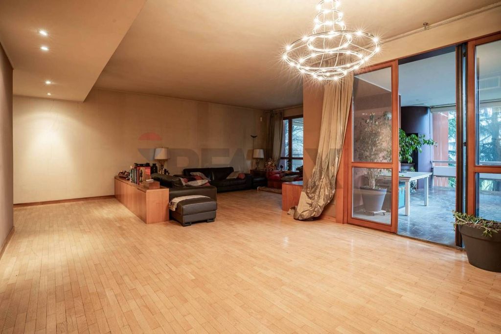 4 room luxury Flat for sale in Segrate, Lombardy - Vista 5