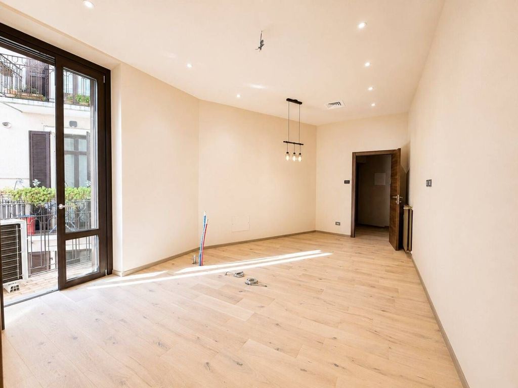 2 bedroom luxury Flat for sale in VIA FERRUCCI, Milan, Lombardy - Vista 5