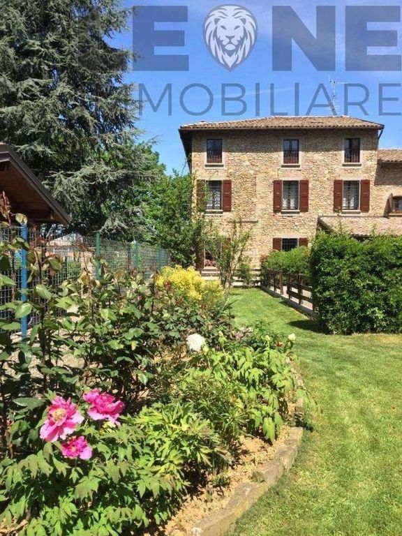 Luxury Villa for sale in via beslan, Vignola, Provincia di Modena, Emilia-Romagna - Vista 5