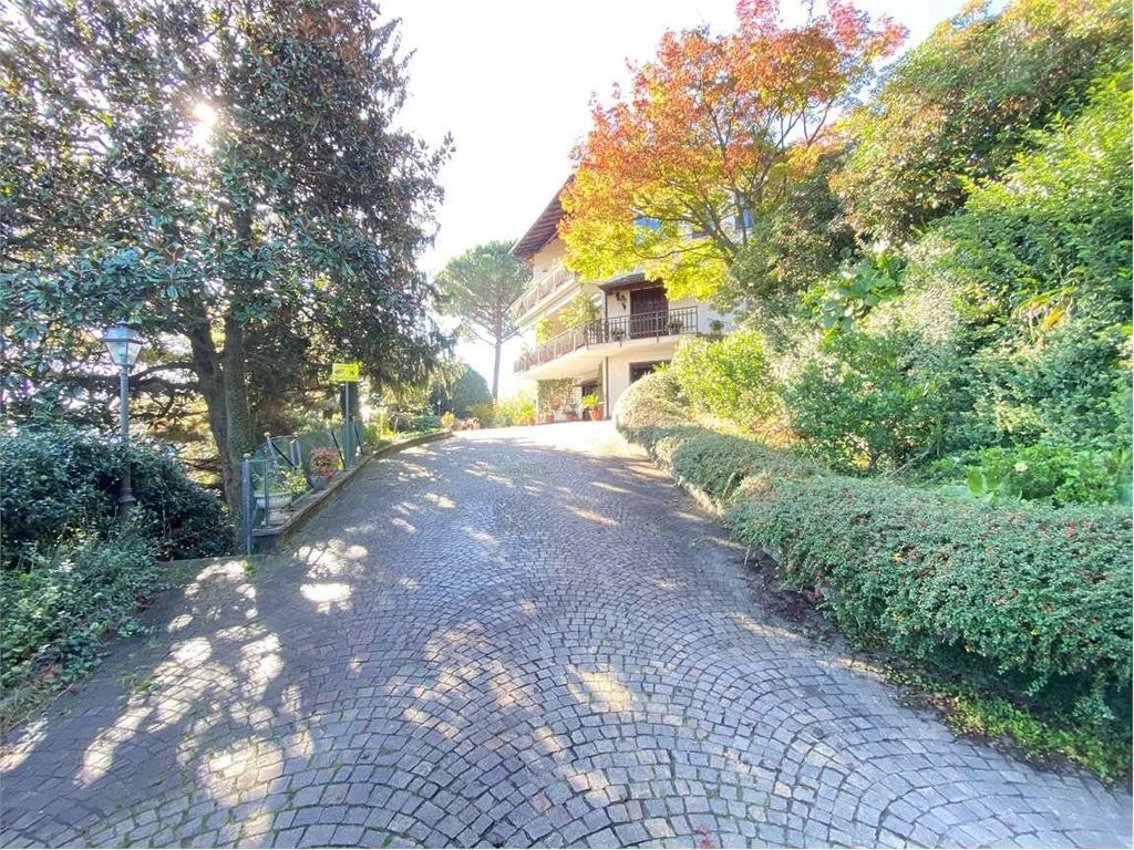 Luxury Villa for sale in via al Monterosso, Verbania, Piedmont - Vista 5