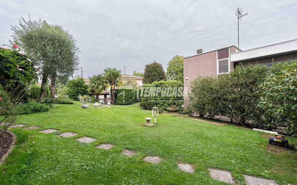 Casa – Solaro - Vista 5
