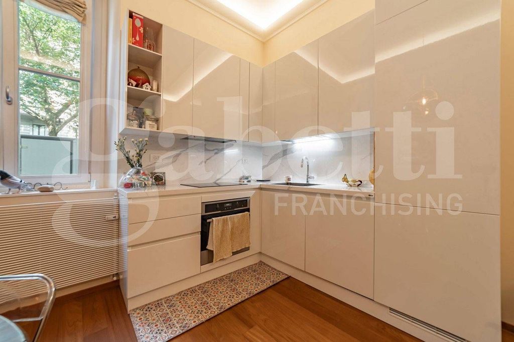 Luxury Apartment for sale in Viale Monte Nero , 66, Milan, Lombardy - Vista 5
