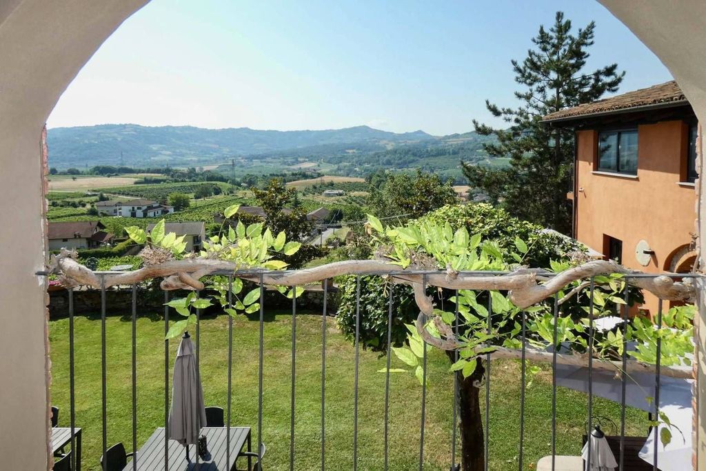 House in Monastero Bormida - More