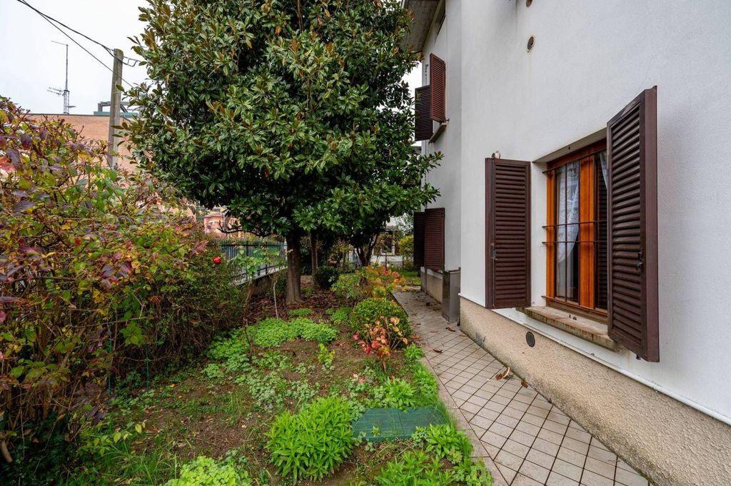 5 room luxury House for sale in Via Ettore Regalia, 3, Parma, Emilia-Romagna - Vista 6