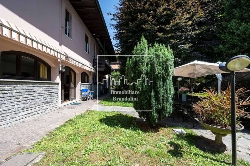 Casa – Varese, Brunella - Altro