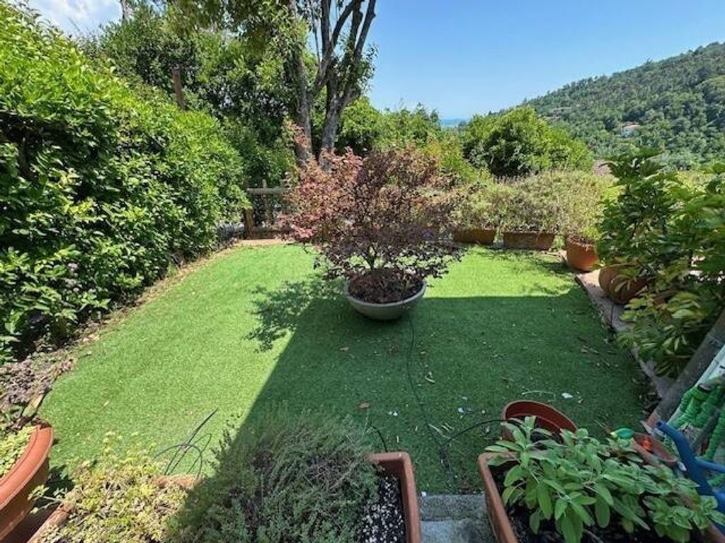 Apartment in Ameglia - More