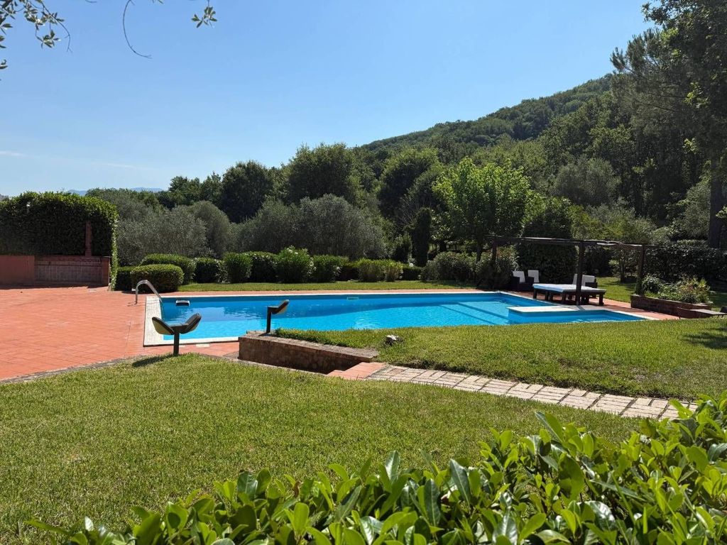 Casa – Castel Morrone - Altro