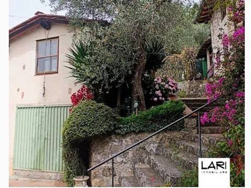 Casa – Camaiore, Montebello - Altro