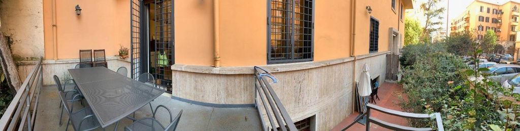 Apartment in Rome - More