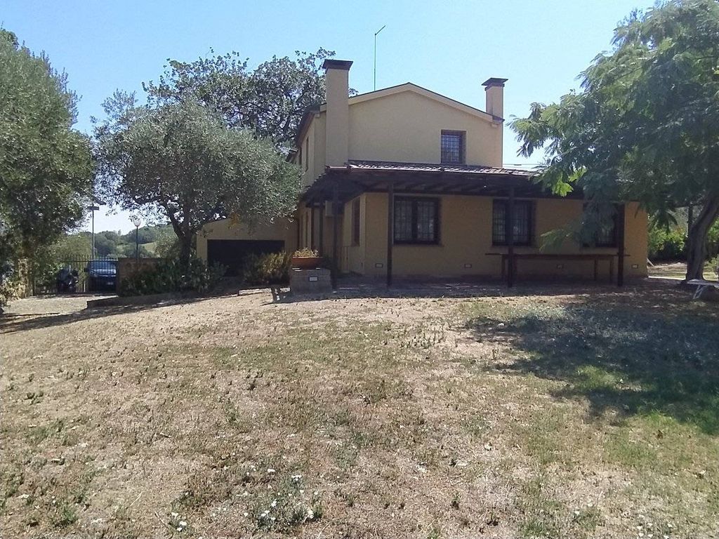 Casa – Gradara, Fratta - Altro