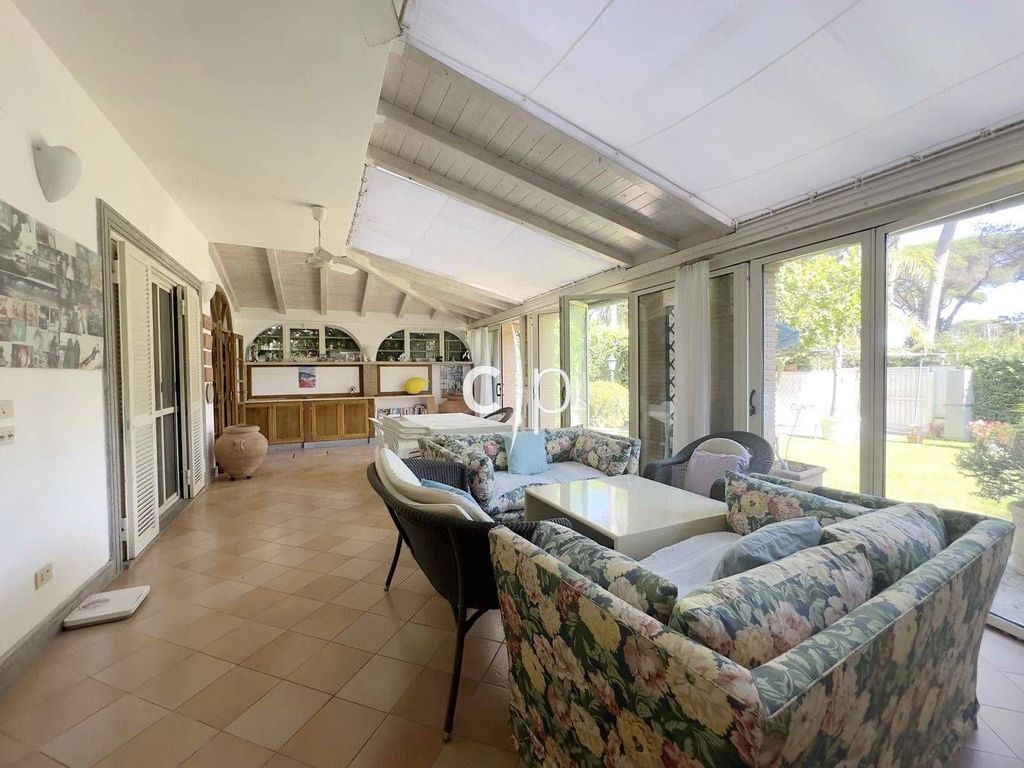 4 room luxury Villa for sale in Via Portovenere, Fiumicino, Rome, Latium - Vista 6
