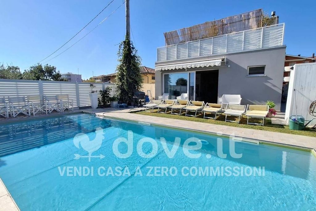 Casa – Mondolfo - Altro