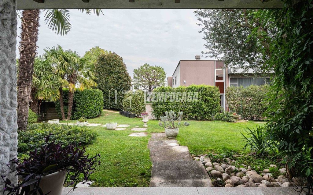 Casa – Solaro - Altro