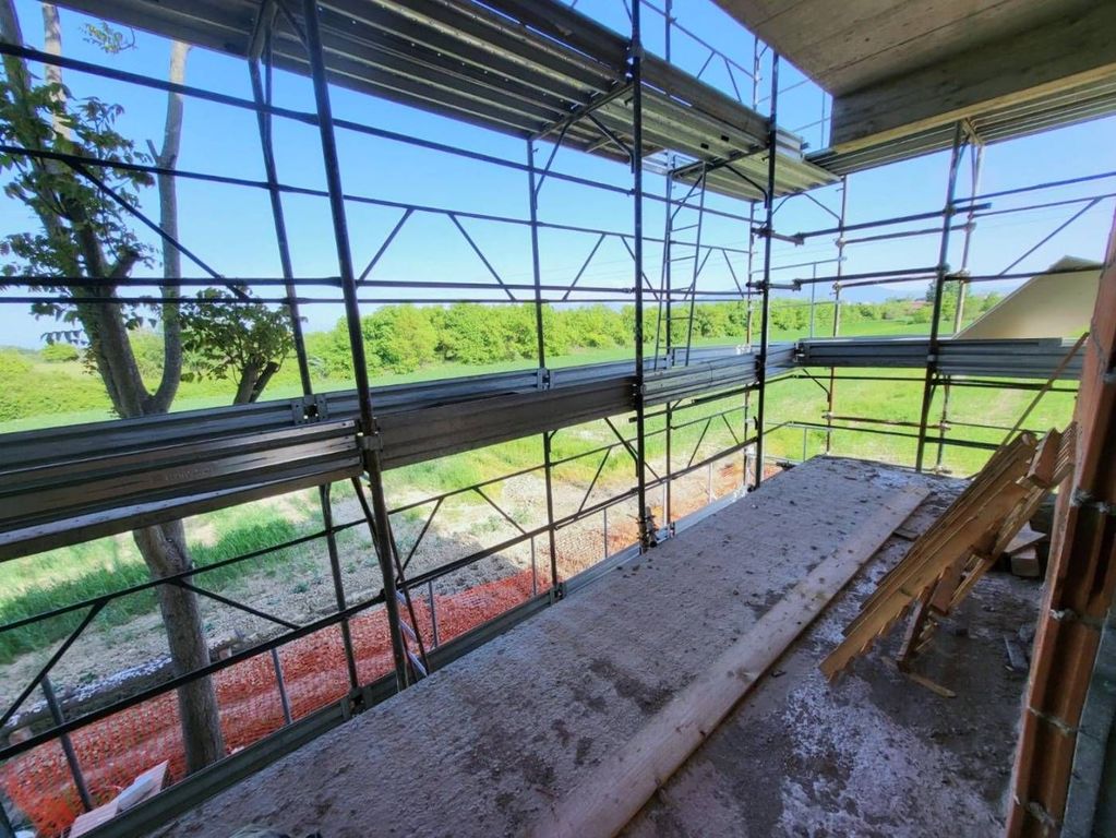4 room luxury Villa for sale in Via Francesco Baracca, Campi Bisenzio, Florence, Tuscany - Vista 6