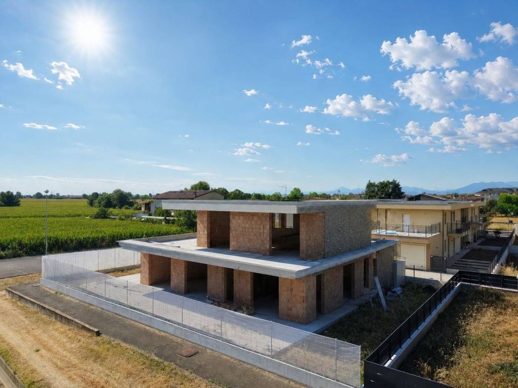 Casa – Castelcovati - Altro